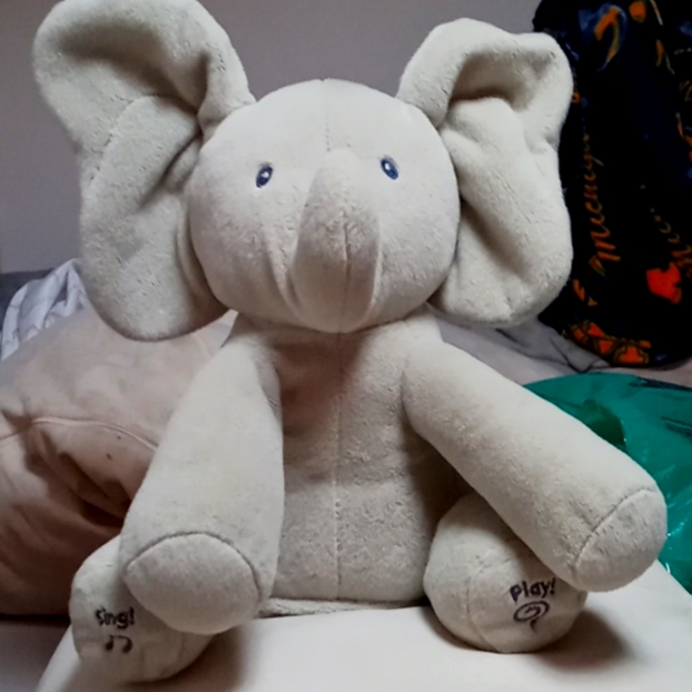 Baby Gund Singing & Interactive Flappy the Elephant, Works- As Is